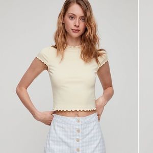 2/25✨PINK cropped t-shirt (Aritzia)